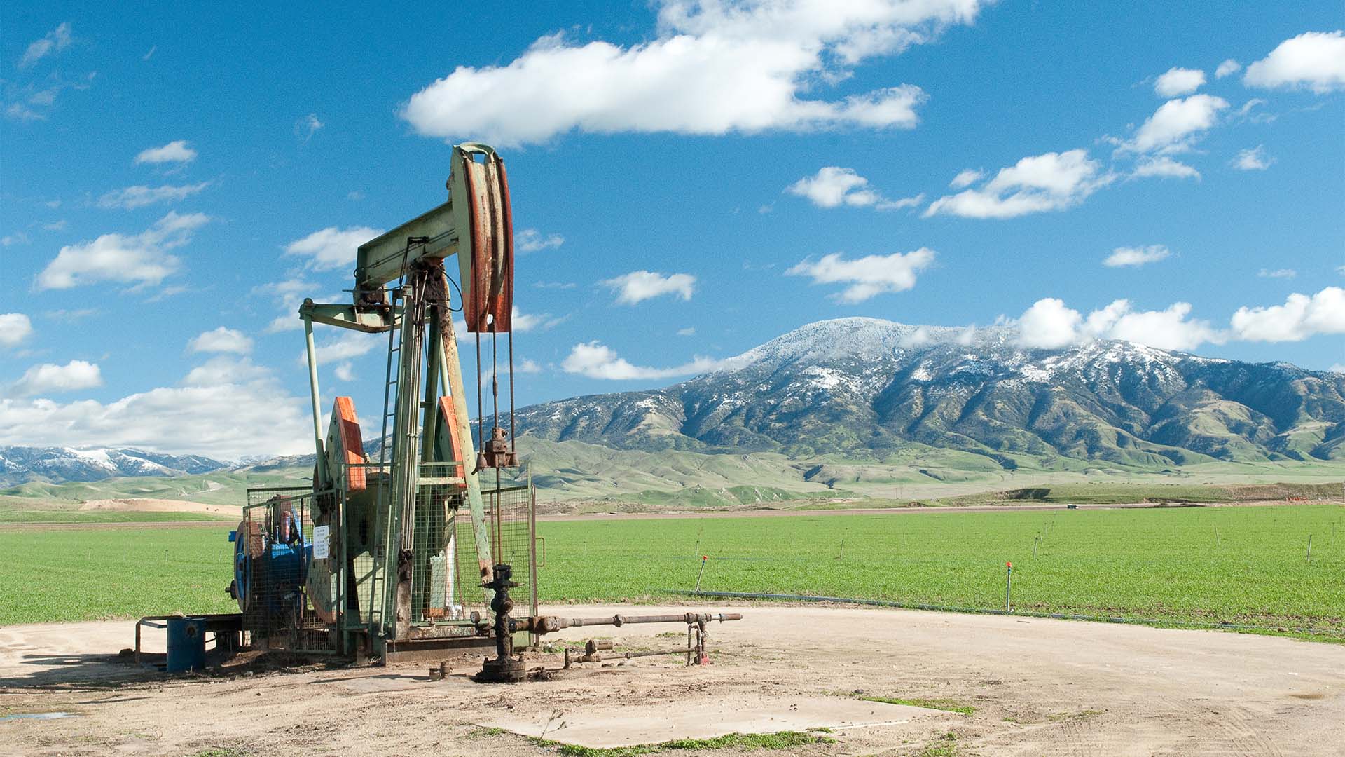 Bakersfield oil field - we support all types of industries and specialize in small to mid-size business clients