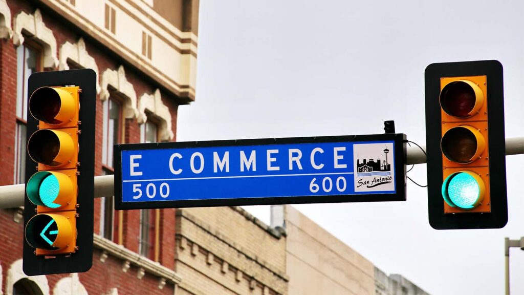 E Commerce Traffic light - green light your e-commerce strategy and add a new revenue stream to your business!